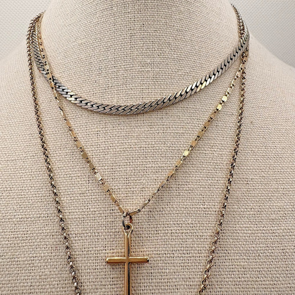 Lovisa Cross Religious Layered Necklace with Medallions Gold & Silver Tone 16" - Picture 2 of 7